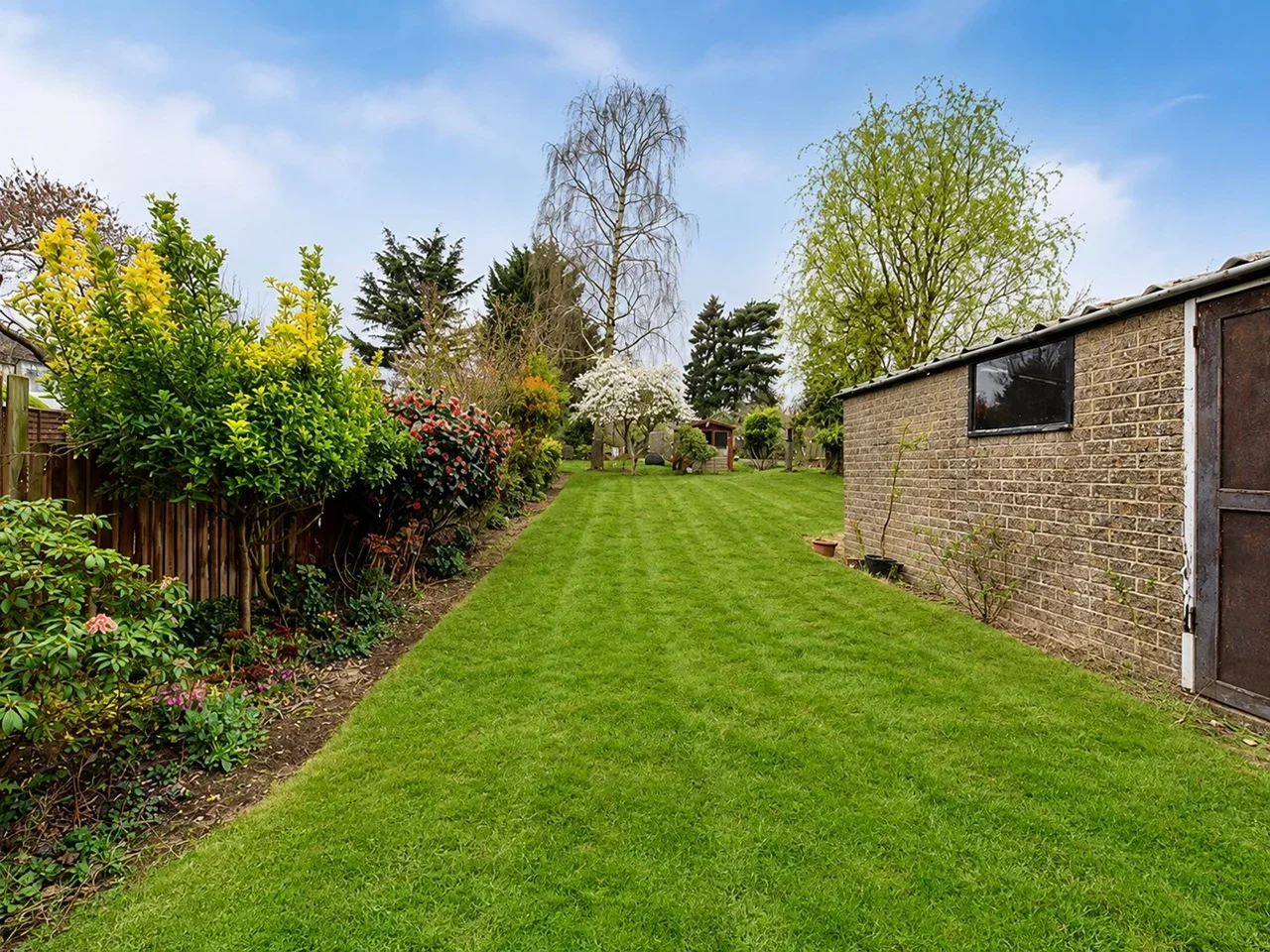 House Middleton Drive in Greater London