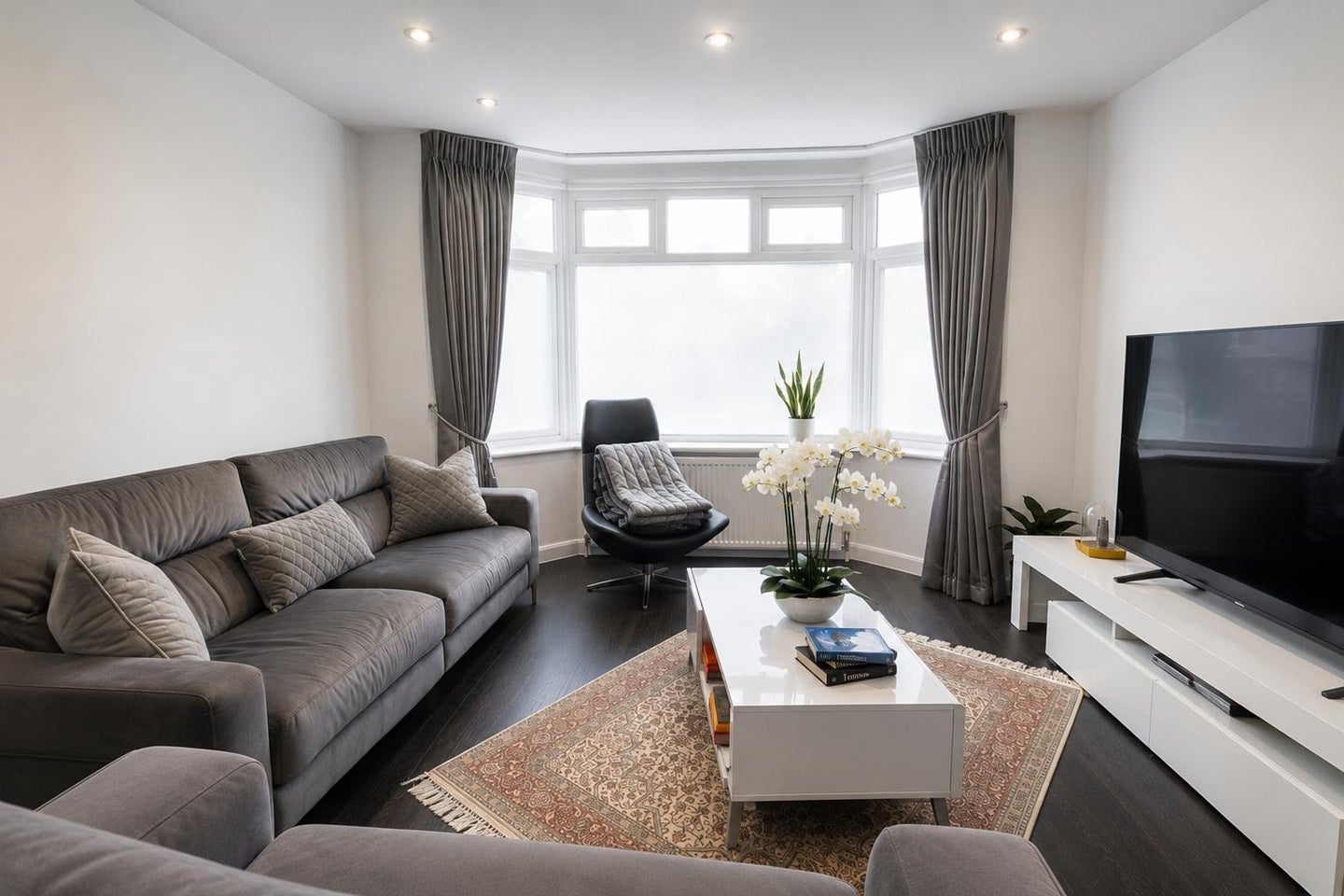 House Middleton Drive in Greater London