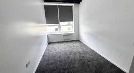 Flat Daisy Hill in Kirklees