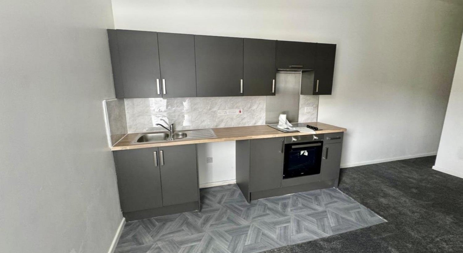 Flat Daisy Hill in Kirklees