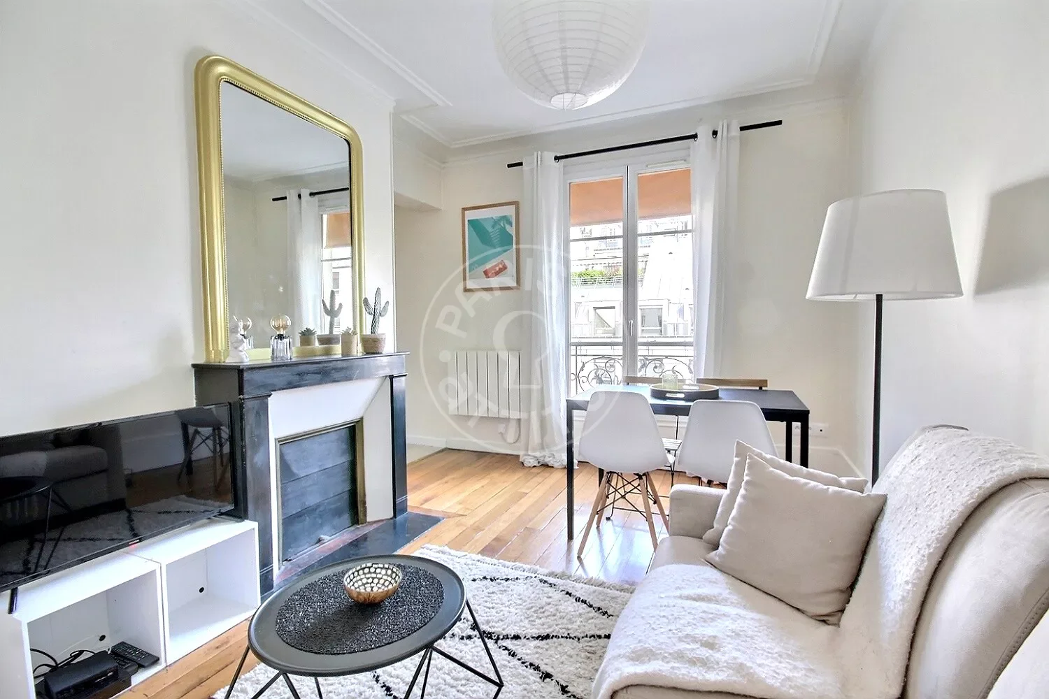 Appartement Rue de la Folie-Méricourt à Paris