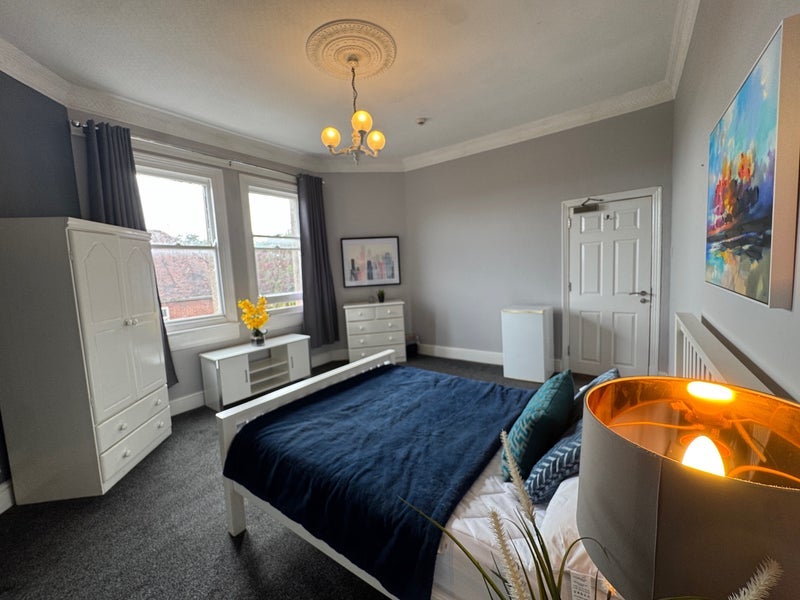 Room Smith Street in Dudley