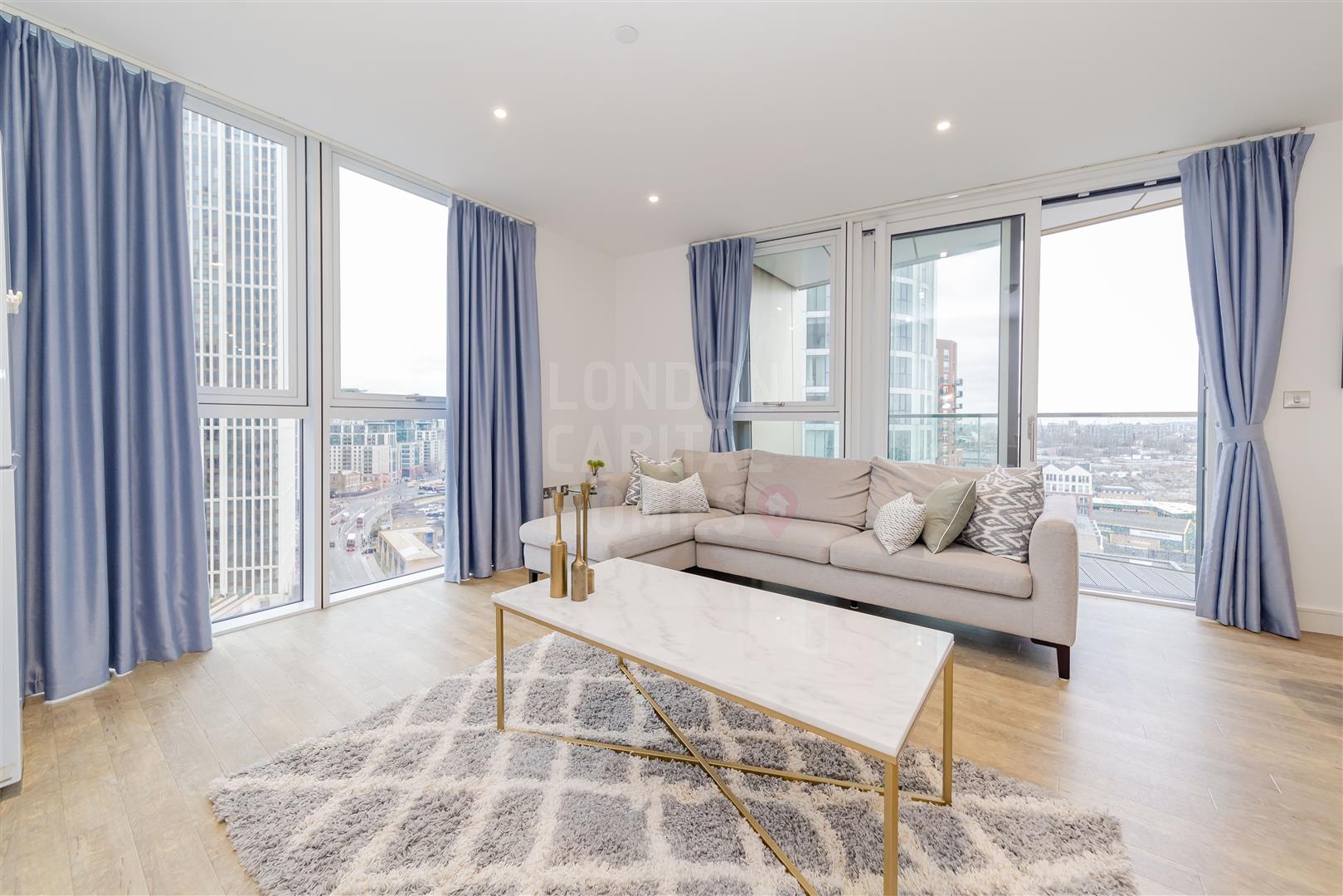 Flat Wandsworth Road in Greater London