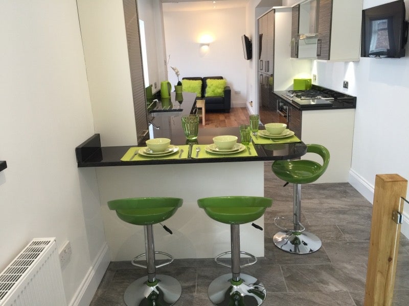 Flat Dinsdale Road in Newcastle upon Tyne