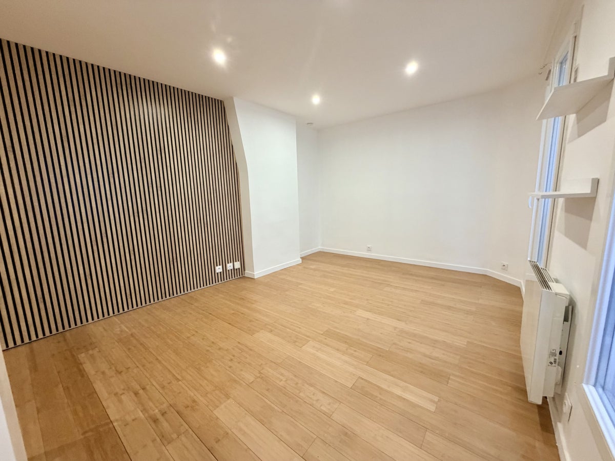 Appartement Rue Rousselet à Paris