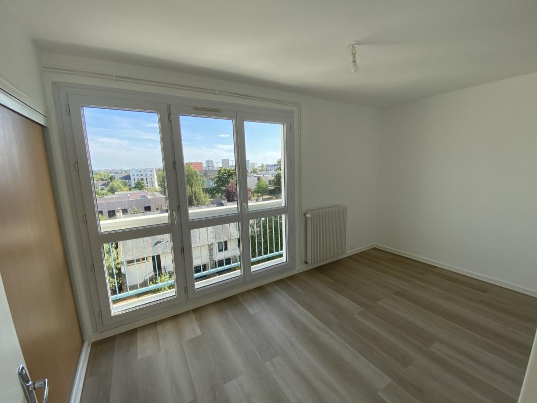 Flat Square du Bois Perrin in Rennes