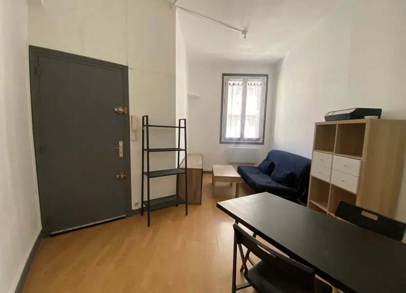 Flat Rue Néricault Destouches in Tours