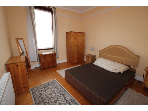 Flat Lasswade Road in City of Edinburgh