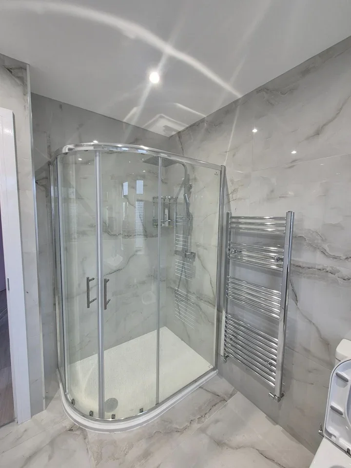 Room April Close in Greater London