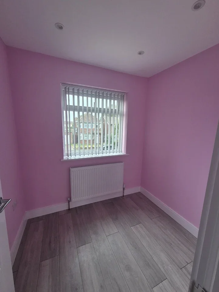 Room April Close in Greater London