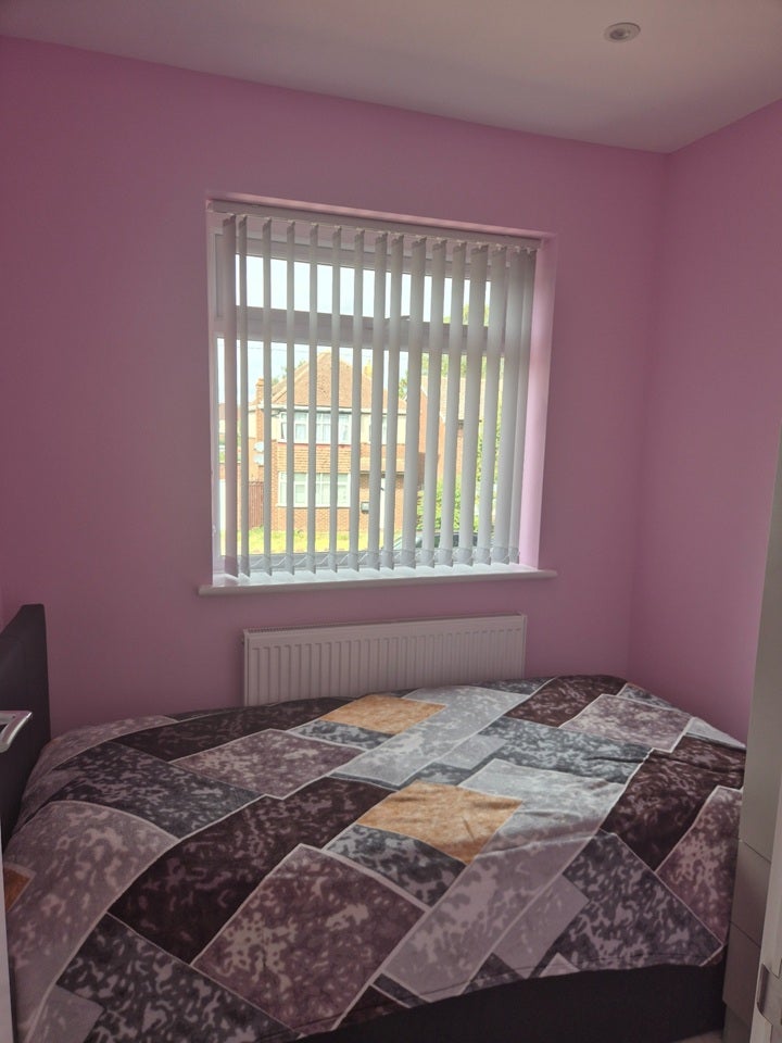 Room April Close in Greater London