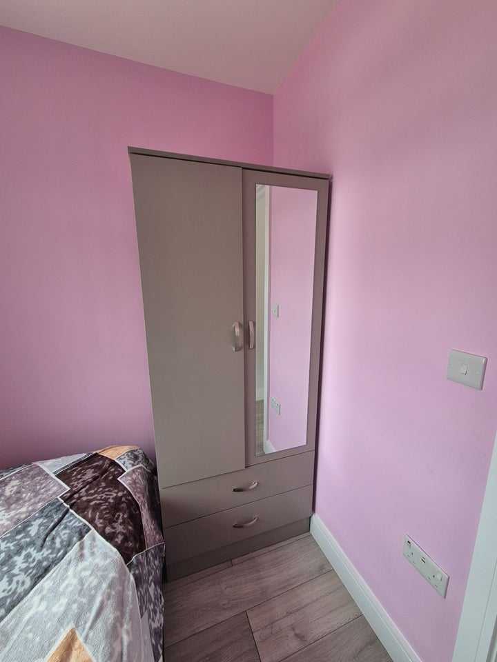 Room April Close in Greater London