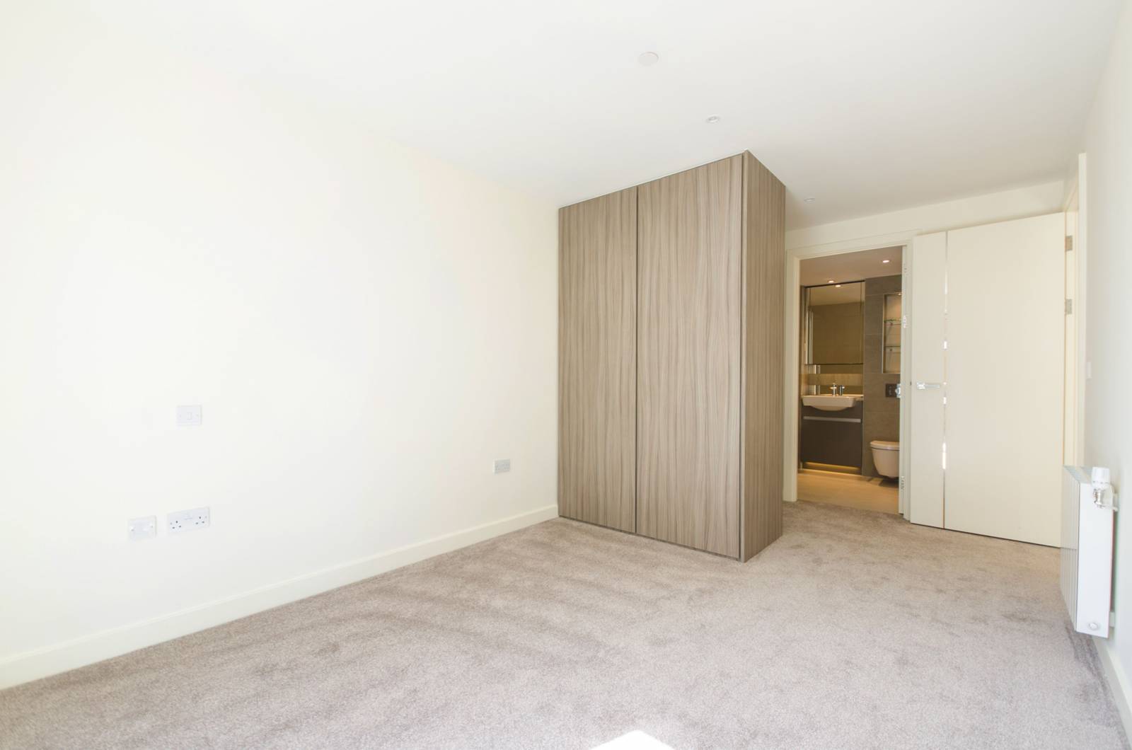 Flat Duke of Wellington Avenue in Greater London