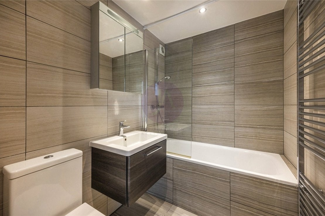 Flat Blenheim Terrace in City of Westminster