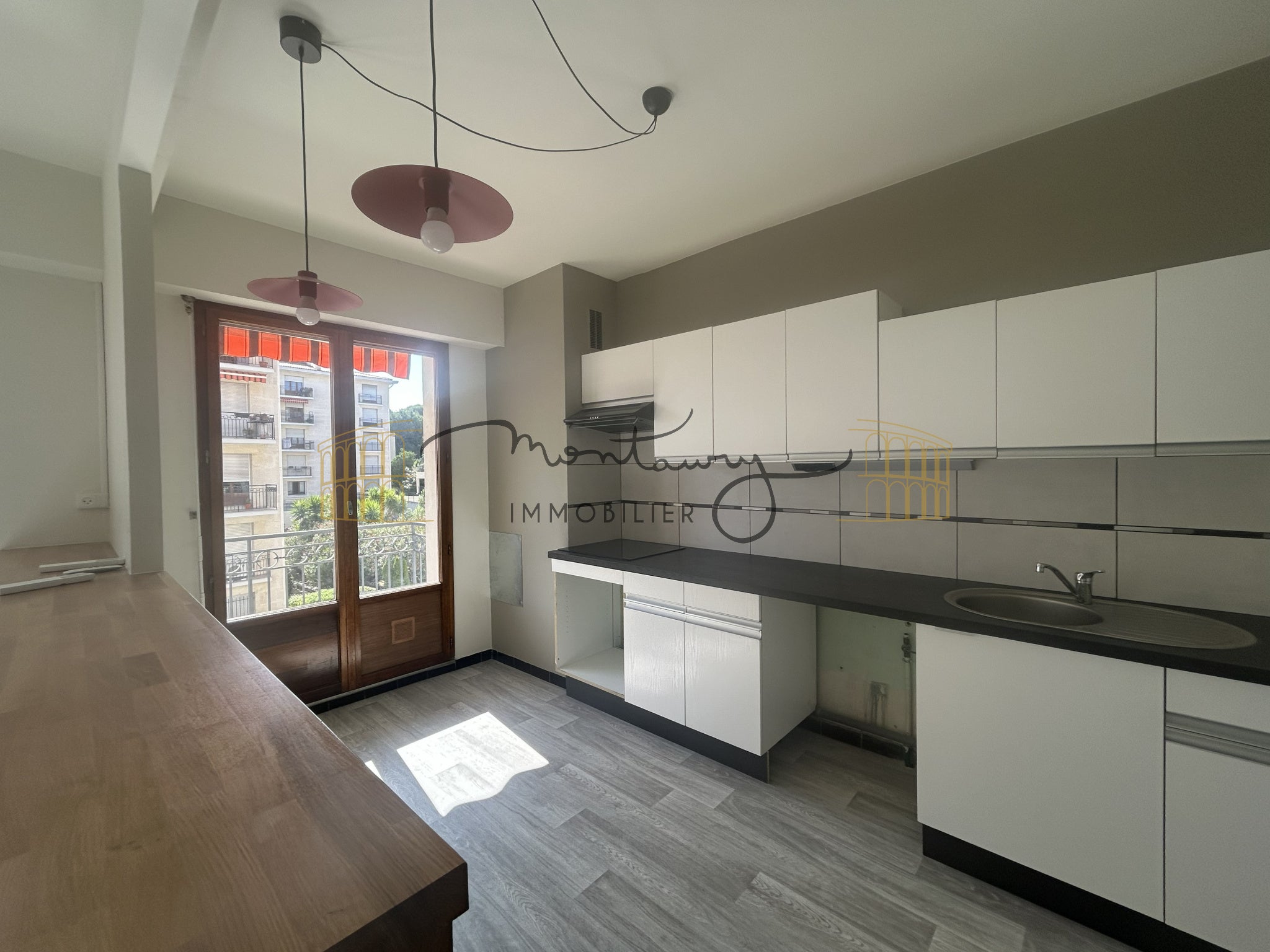 Appartement Boulevard Amiral Courbet à Nîmes