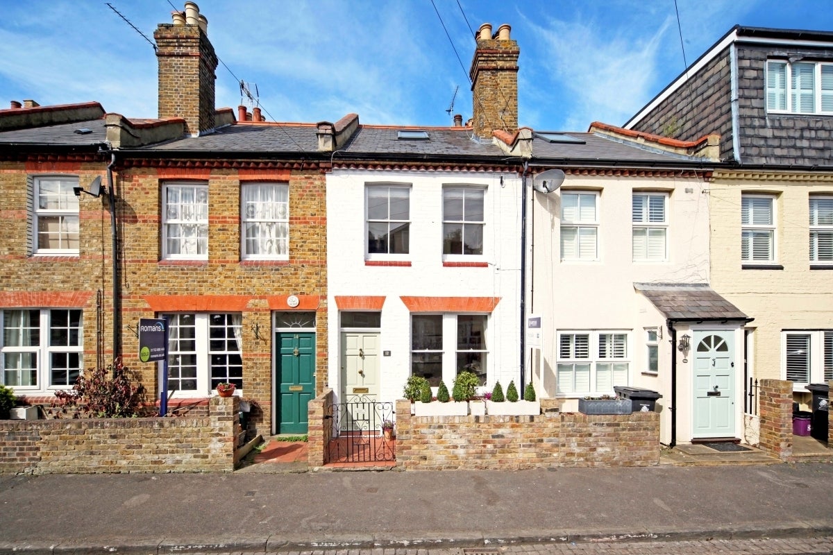 House Bourne Avenue in Windsor