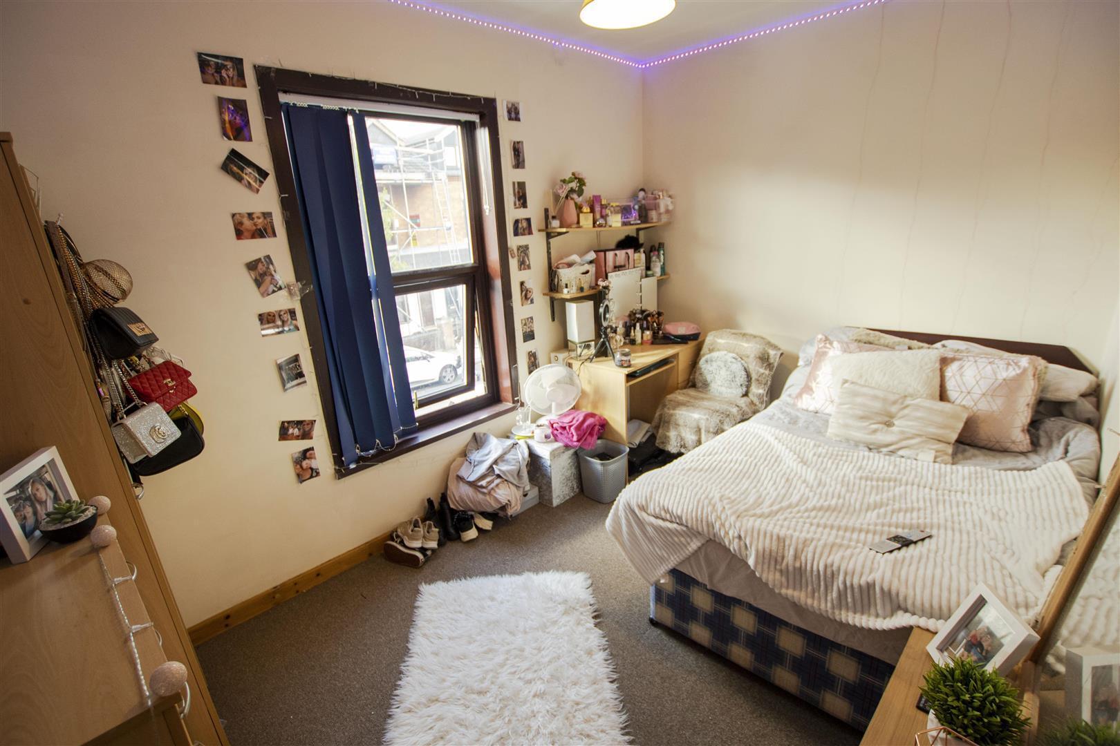 Flat Tiverton Road in Birmingham