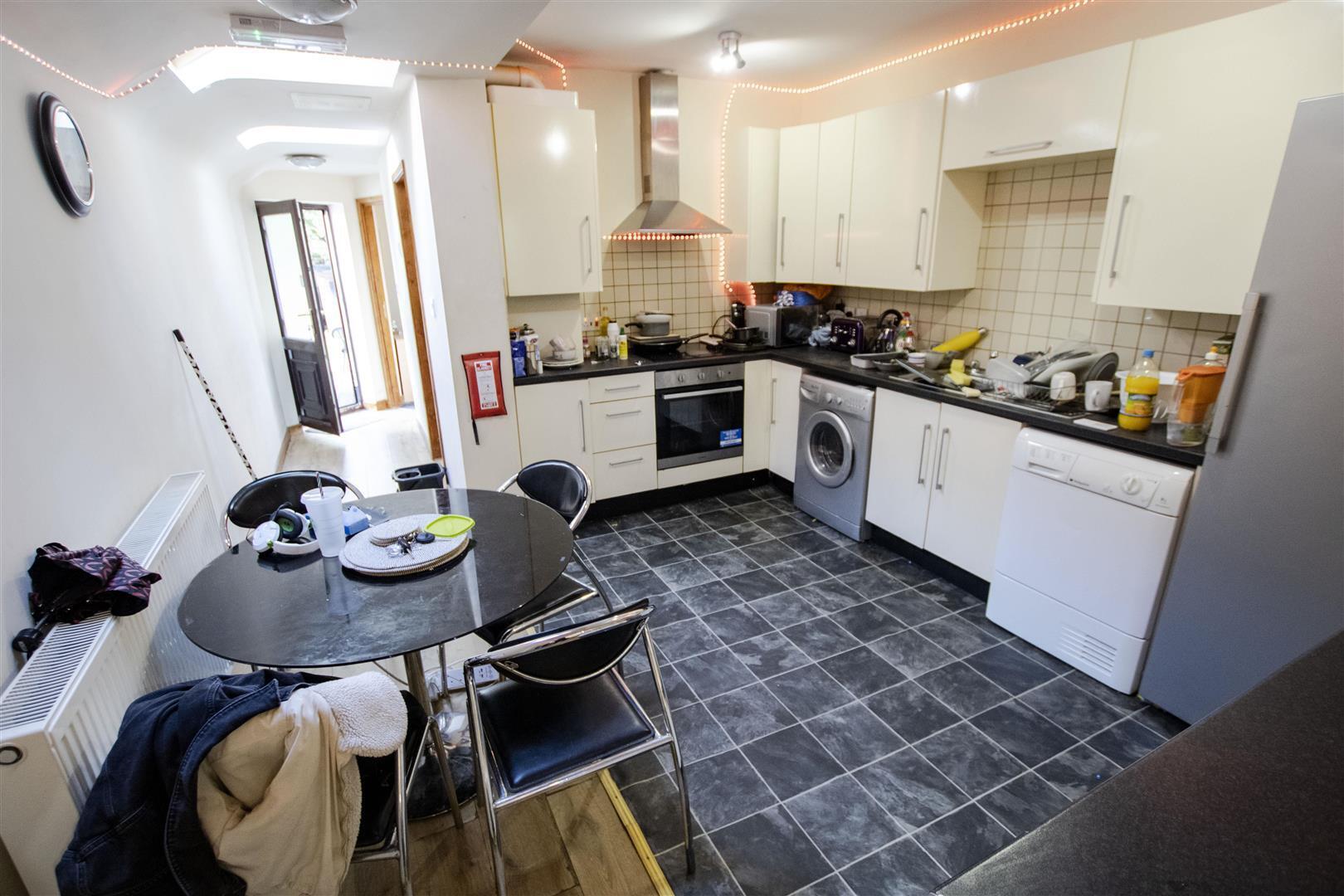 Flat Tiverton Road in Birmingham