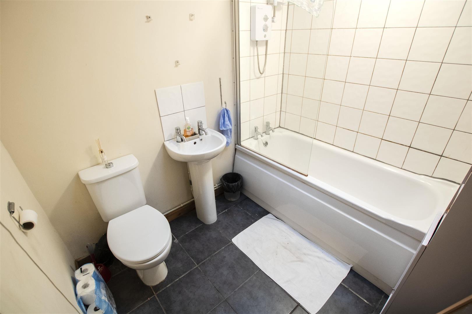 Flat Tiverton Road in Birmingham