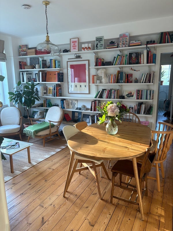 Room Shackleton Close in Greater London