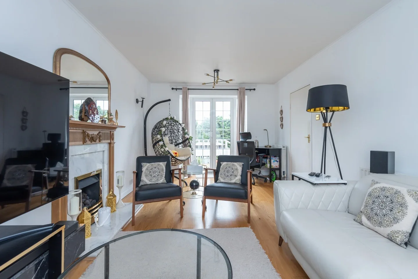 House Ellenbridge Way in Greater London