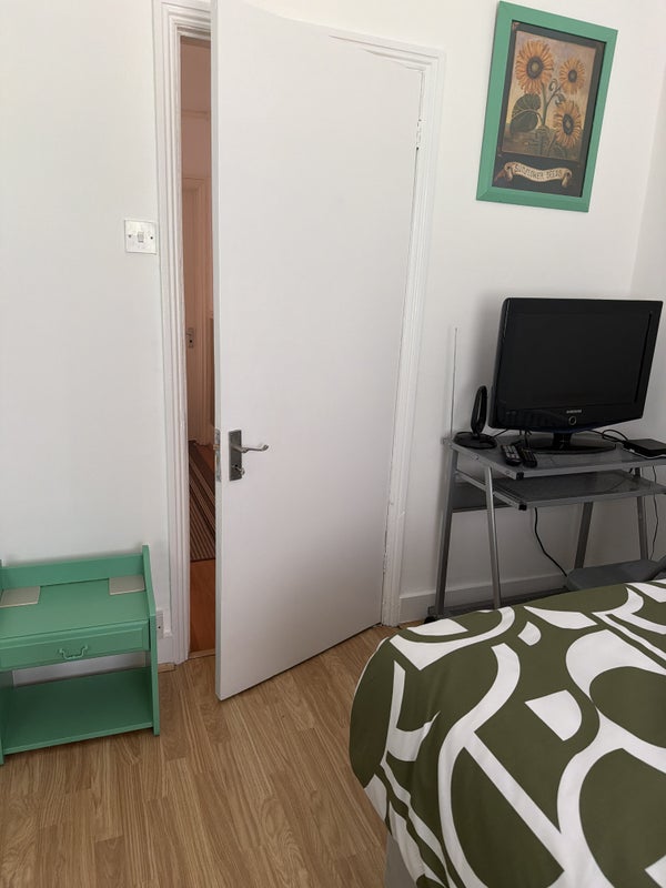 Room Buckthorne Road in Greater London