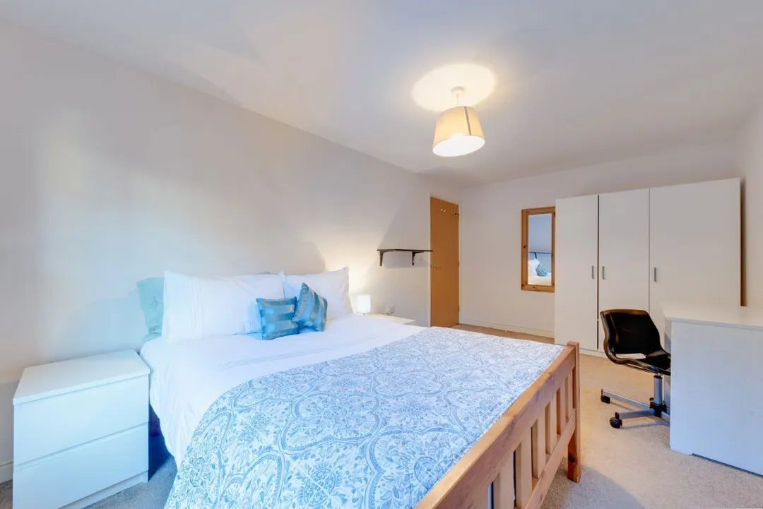 Flat Bingley Court in Canterbury