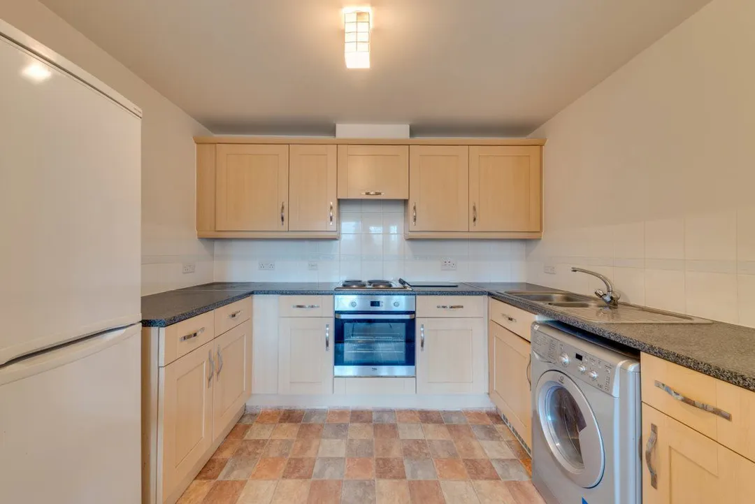 Flat Bingley Court in Canterbury