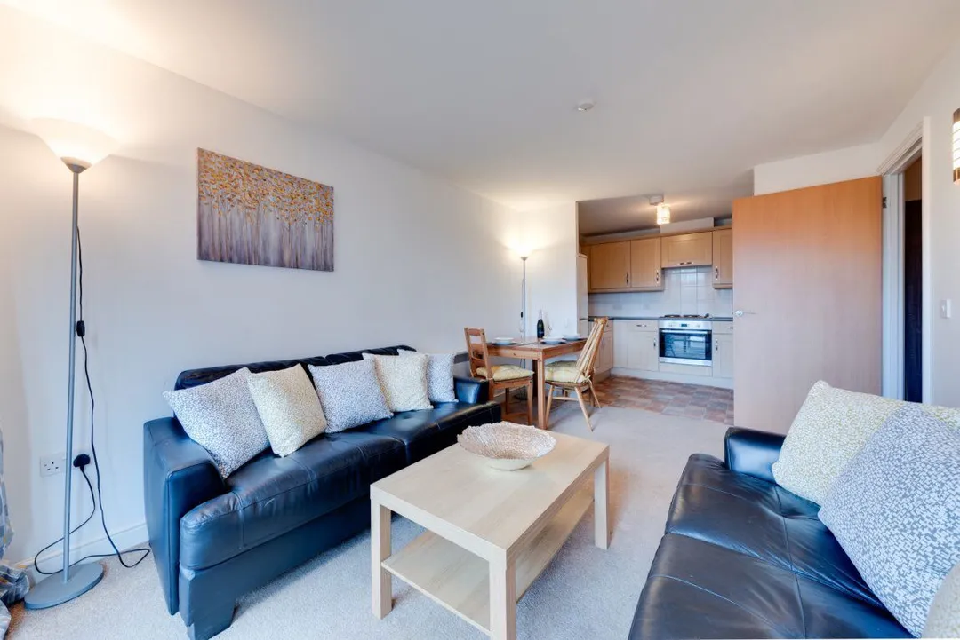 Flat Bingley Court in Canterbury