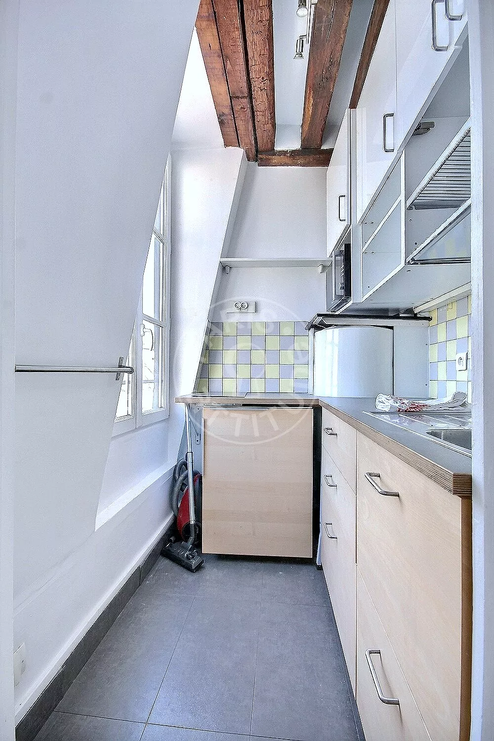 Flat Rue Mouffetard in Paris