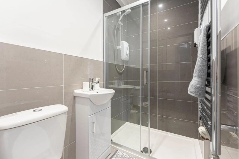 Room George Street in Royal Leamington Spa