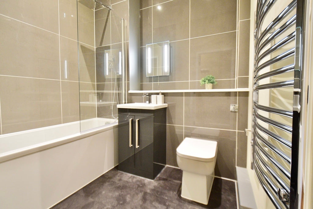 Flat Albion Place in Leeds