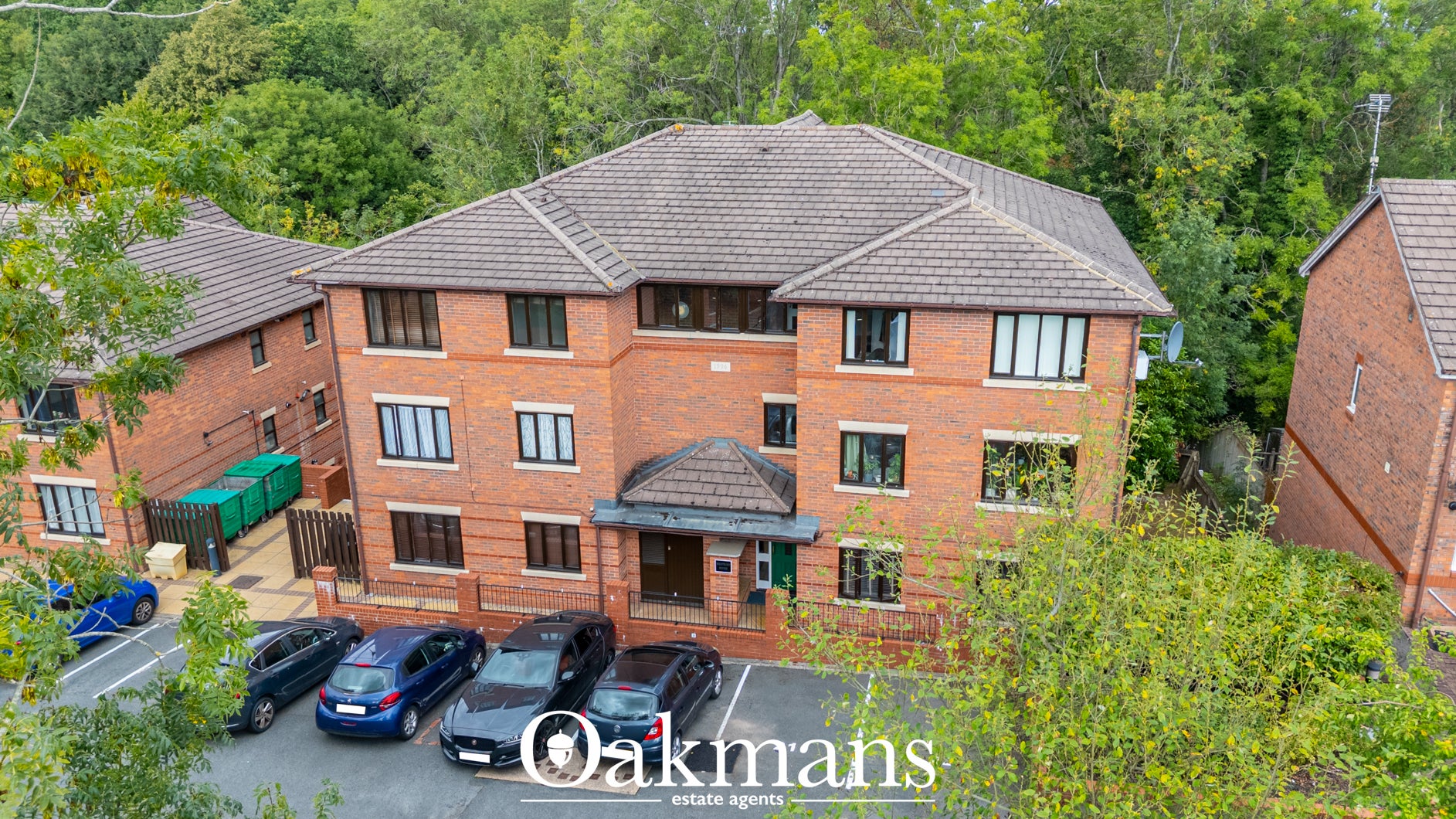 Flat Minworth Close in Redditch