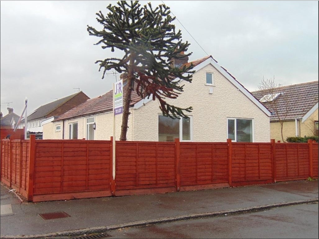 House Bridge Close in Slough