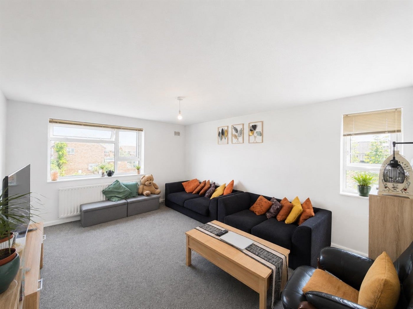 Flat Northfield Road in London