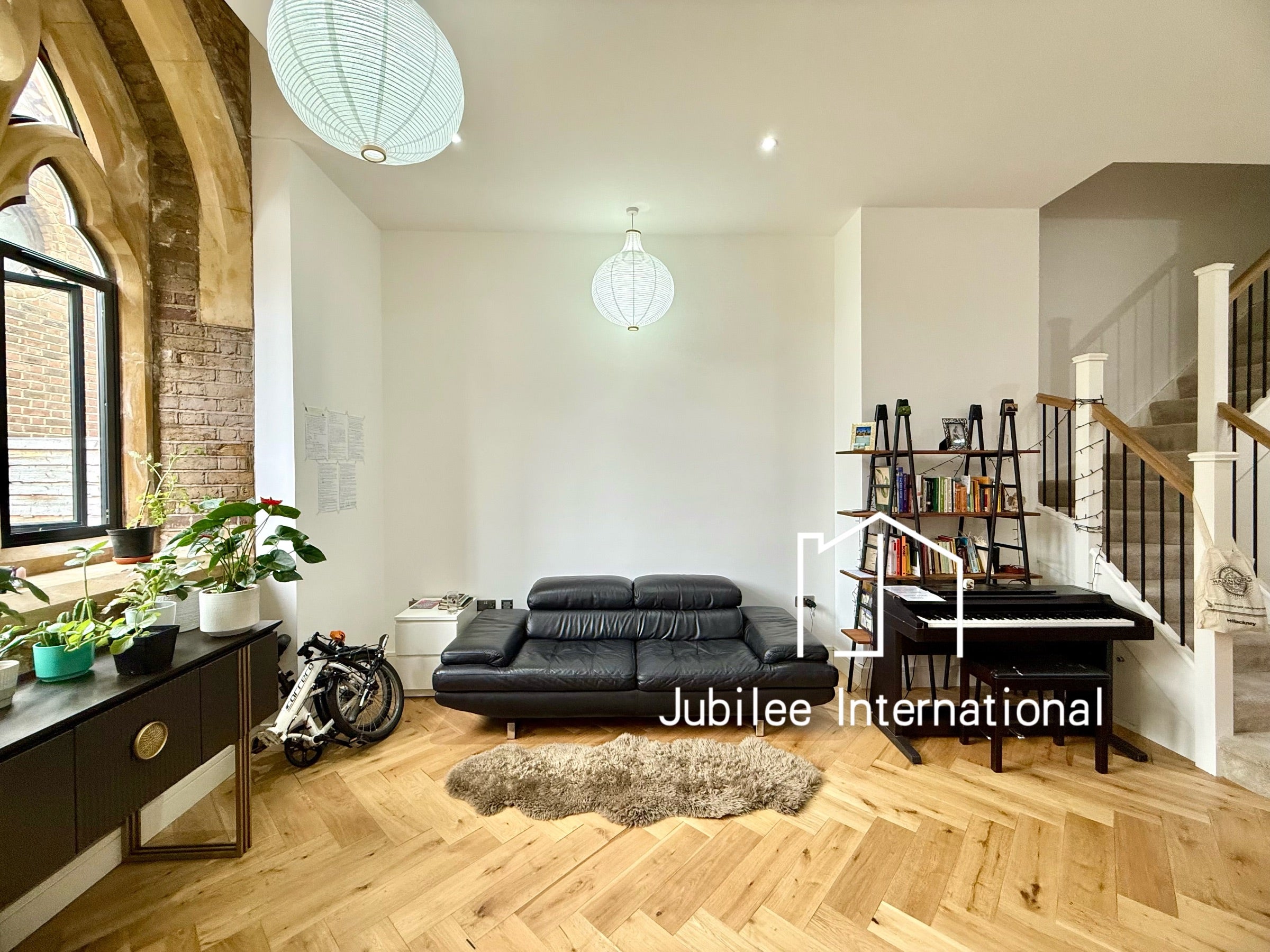 Flat Arcadia Street in Greater London
