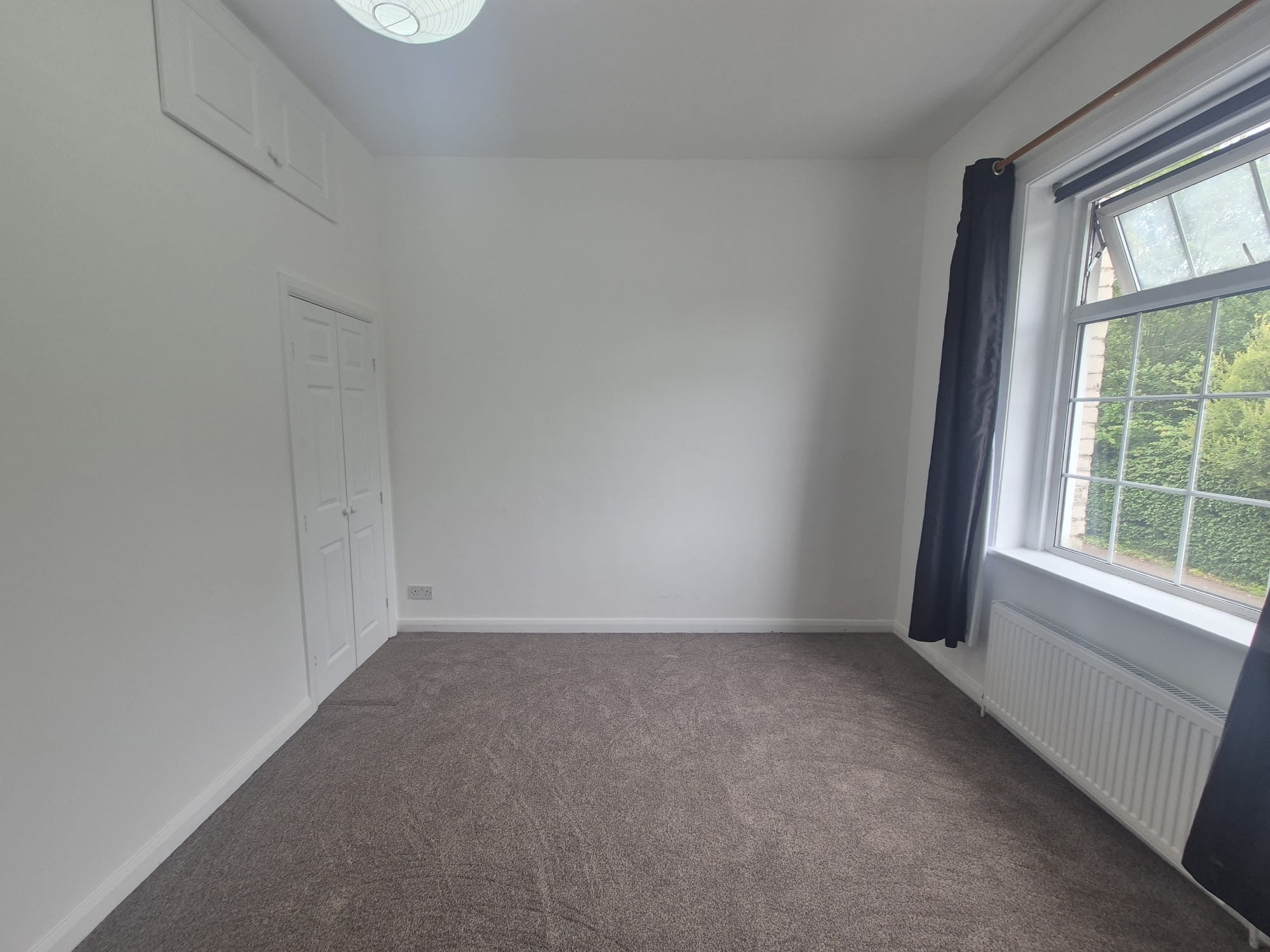 Room Audenshaw Road in Tameside