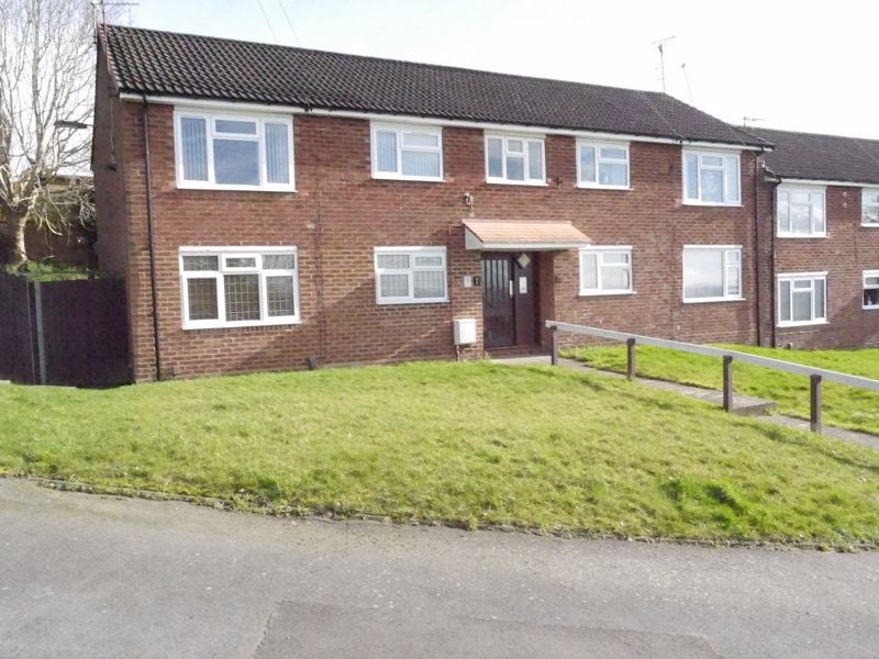 Flat Duke Street in Coseley