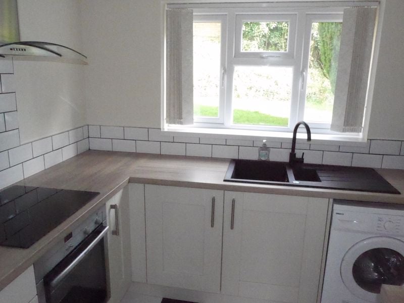 Flat Duke Street in Coseley