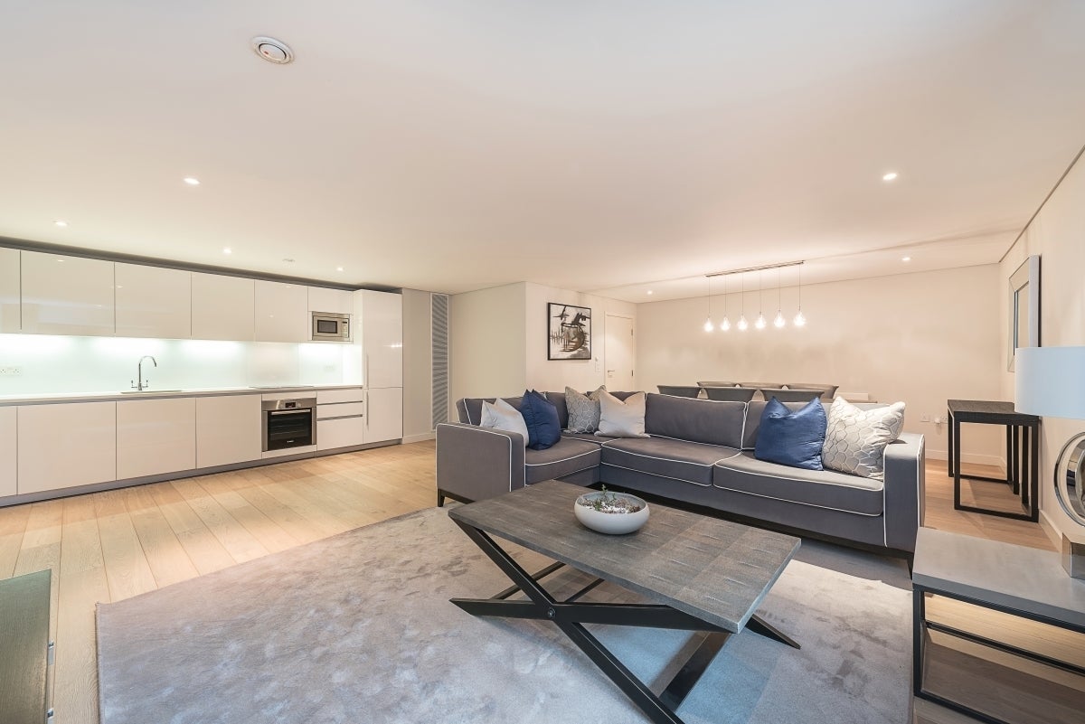 Flat Merchant Square in City of Westminster
