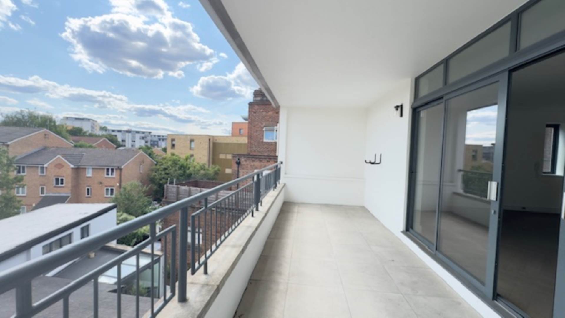 Flat Blackheath Road in Greater London