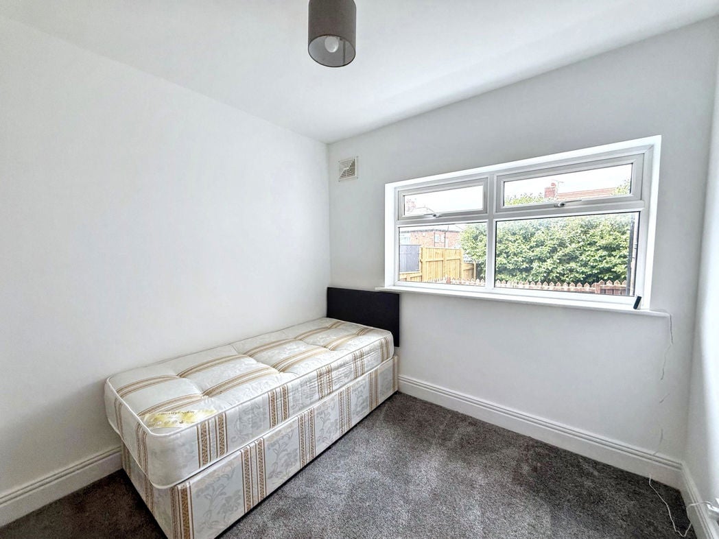Flat Severus Road in Newcastle upon Tyne