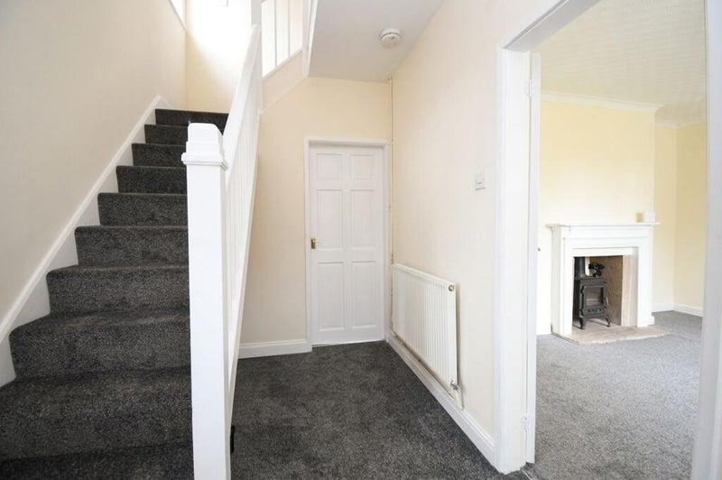 Room Sycamore Road in Salford