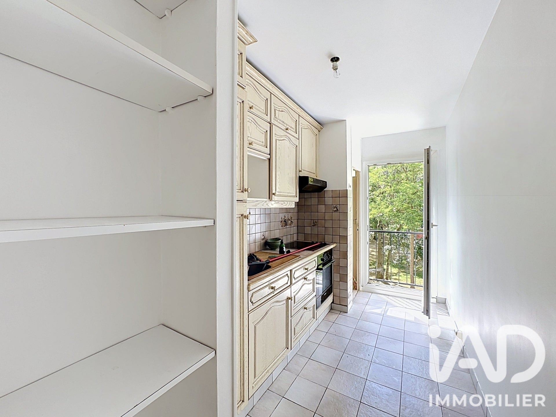 Flat Place Gambetta in Yerres