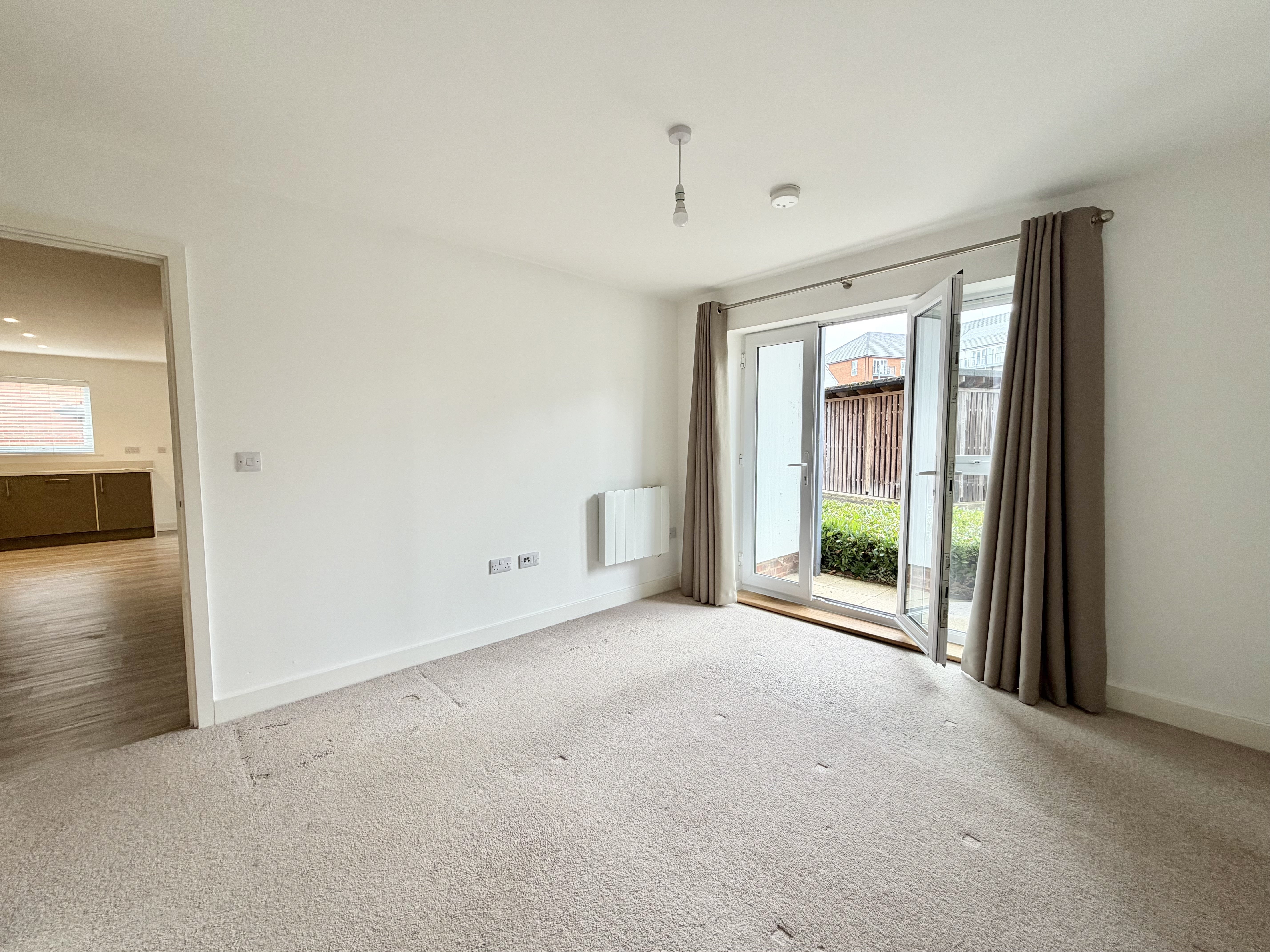 Flat Rookfield Road in Horsham
