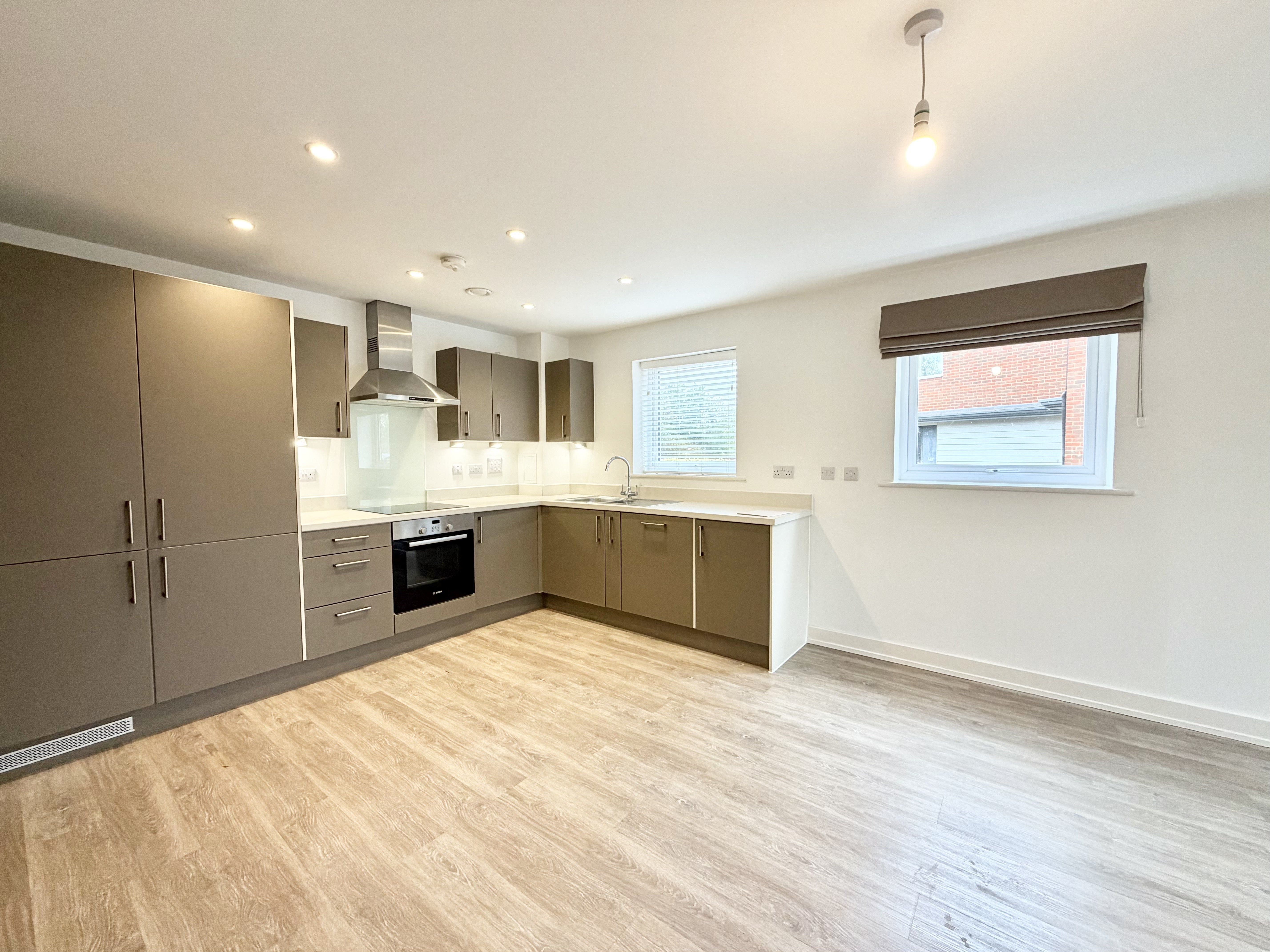 Flat Rookfield Road in Horsham