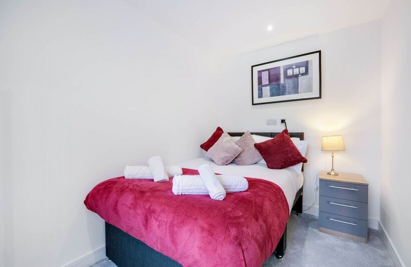 Flat St Georges Road in Surrey Heath