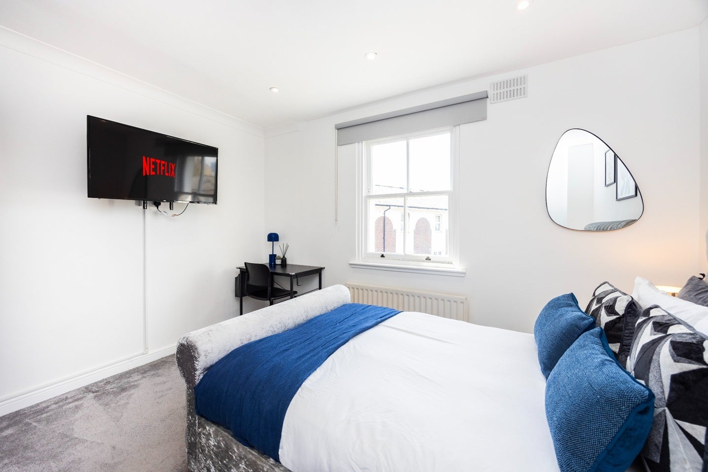 Flat Francis Close in Greater London