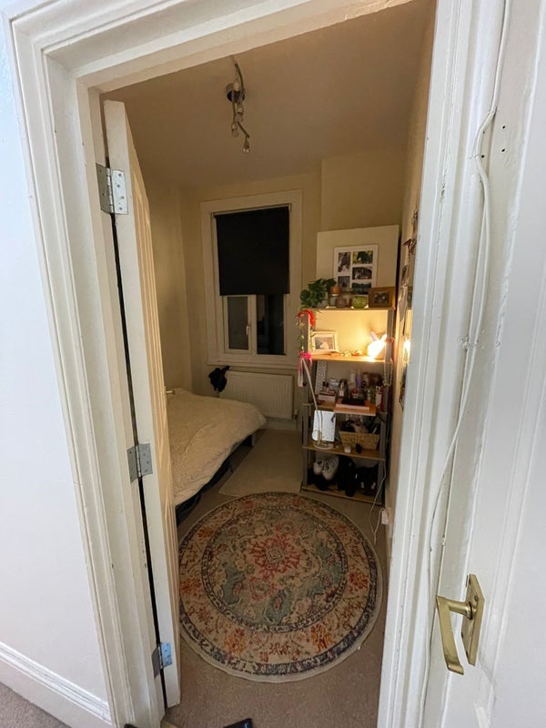 Room Oxford Avenue in Greater London