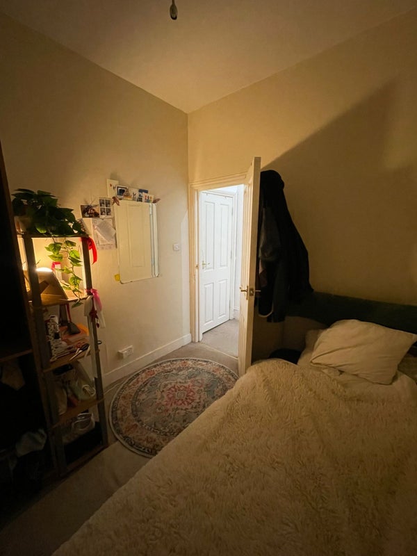 Room Oxford Avenue in Greater London